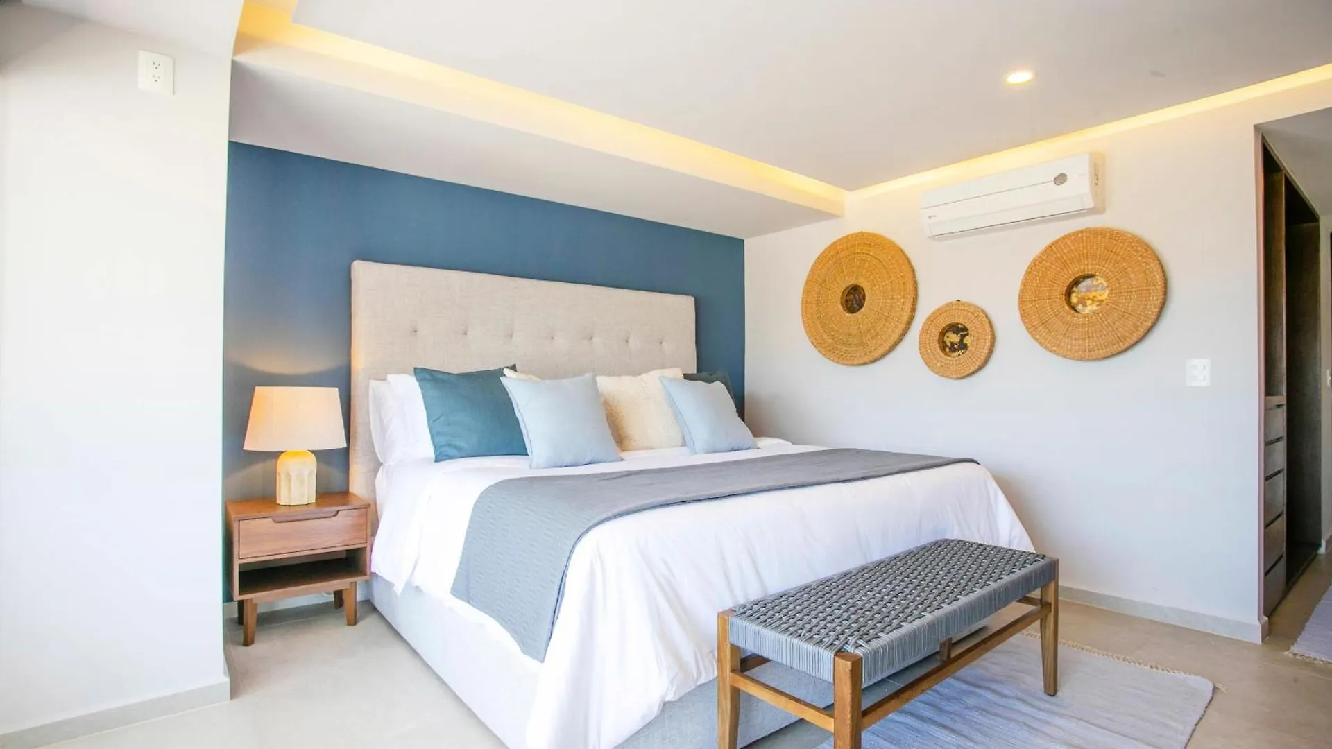 푸에르토 발라타 Upscale Corner Unit With Large Wrap Around Balcony And Pools 빌라 0*, 푸에르토 발라타 멕시코